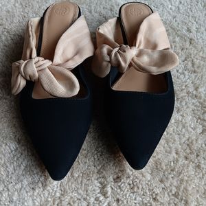The Row Black and Tan Heels with Classic Elegance